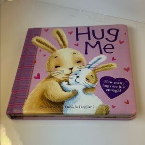 4/$20 | Hug Me by Daniela Dogliani Children's Book
